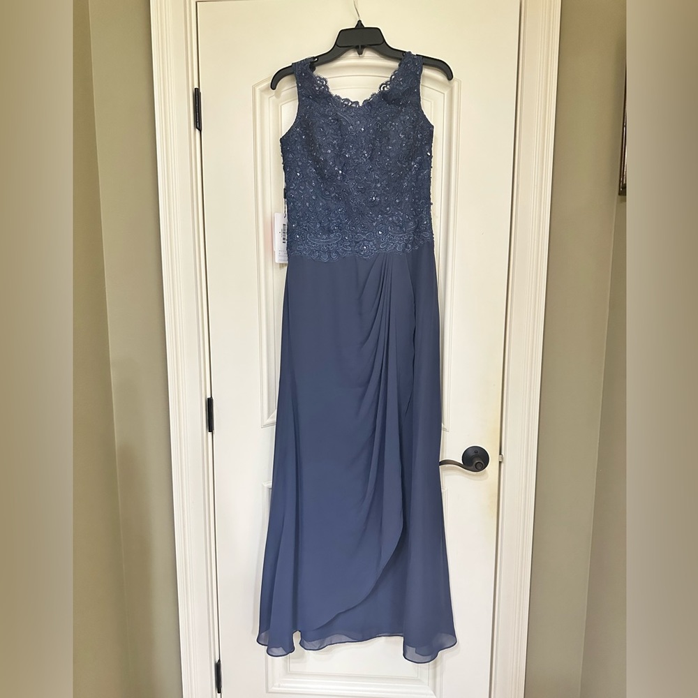 Formal mother of the bride/groom, bridesmaid or prom dress!